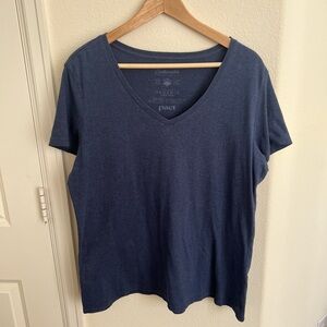 Pact v neck t-shirt Sz L